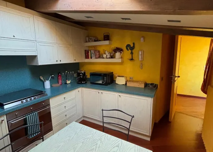 Colleoni Проживание в семье Бергамо